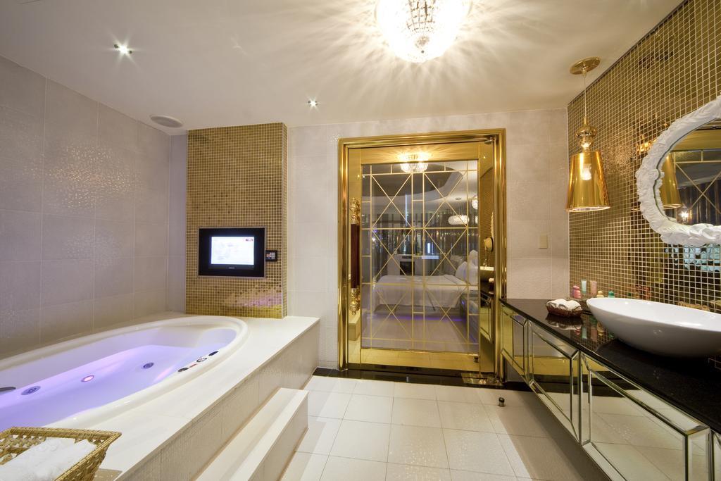 Wego Hotel - Linsen Đài Bắc Ngoại thất bức ảnh
